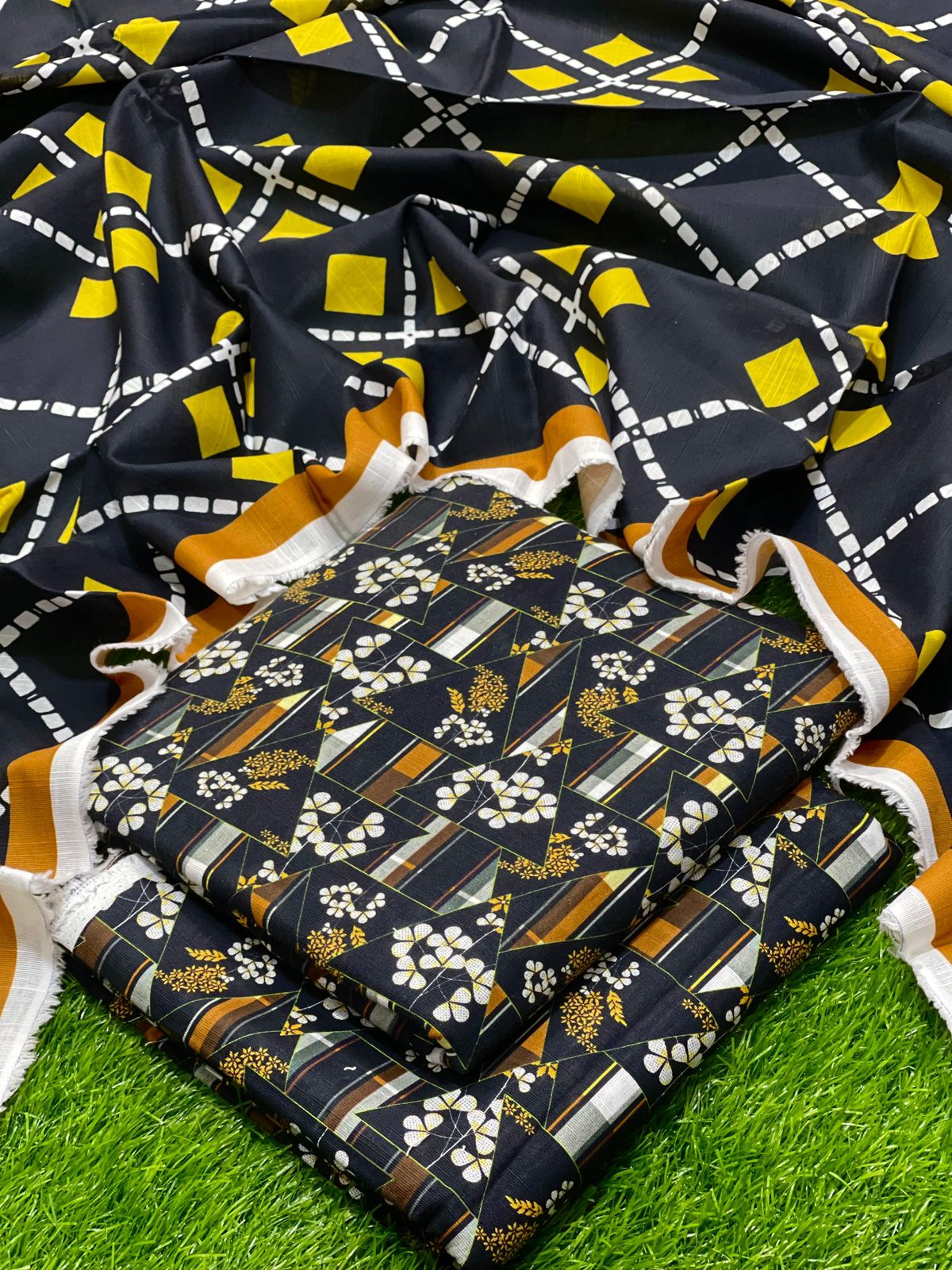 Elegance Khaddar 3Piece D-005