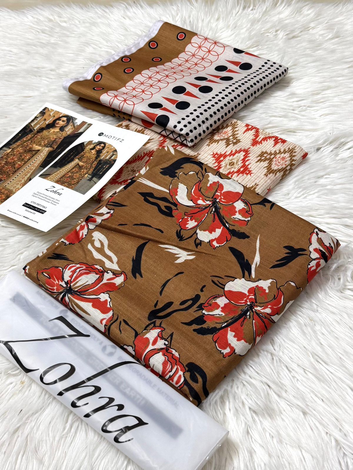 Zohra Khaddar 3Piece D-008