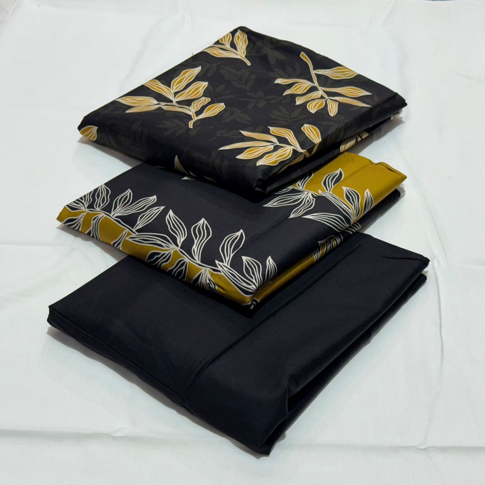 Almirah Linen Unstitched 3PC D-013