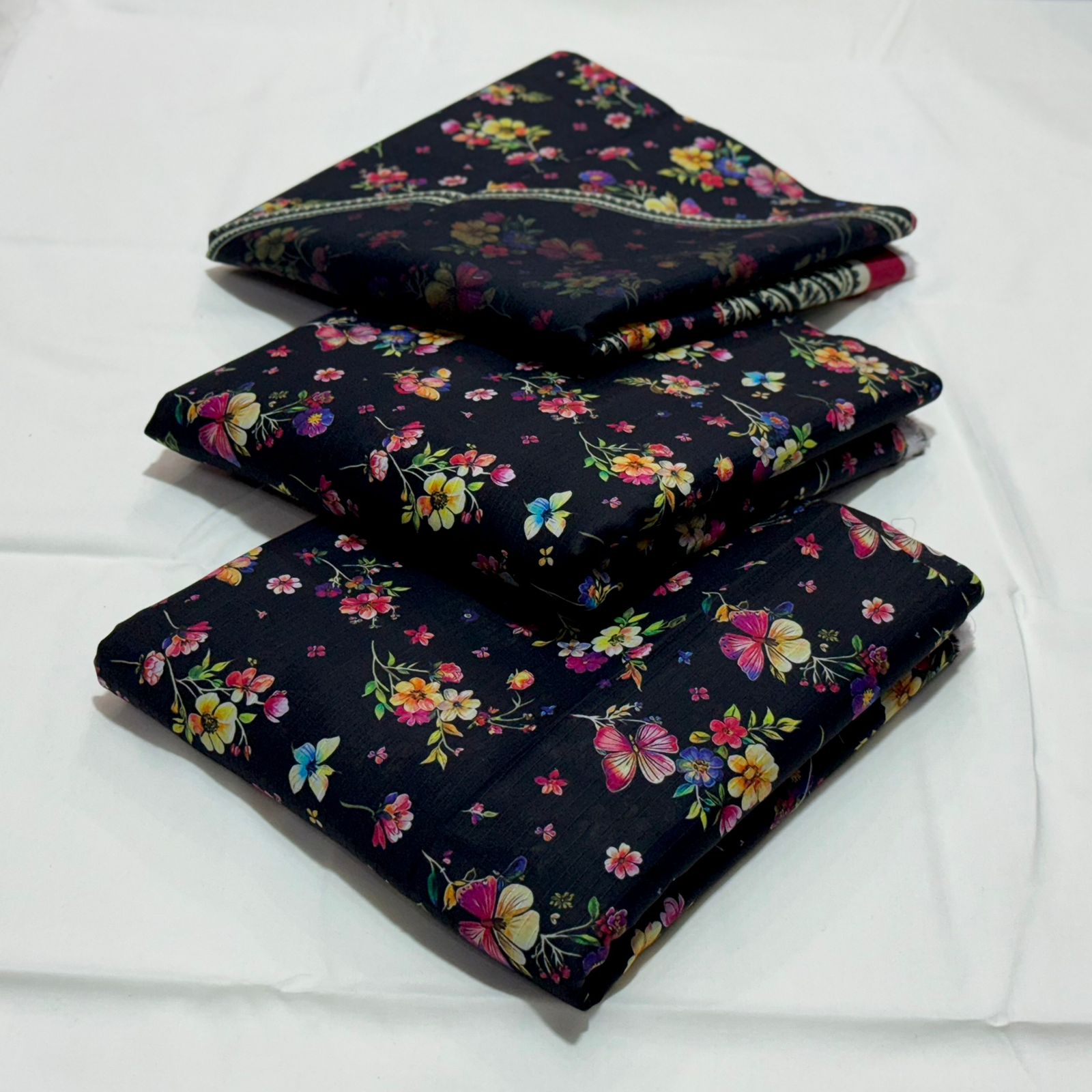 Almirah Linen Unstitched 3PC D-019