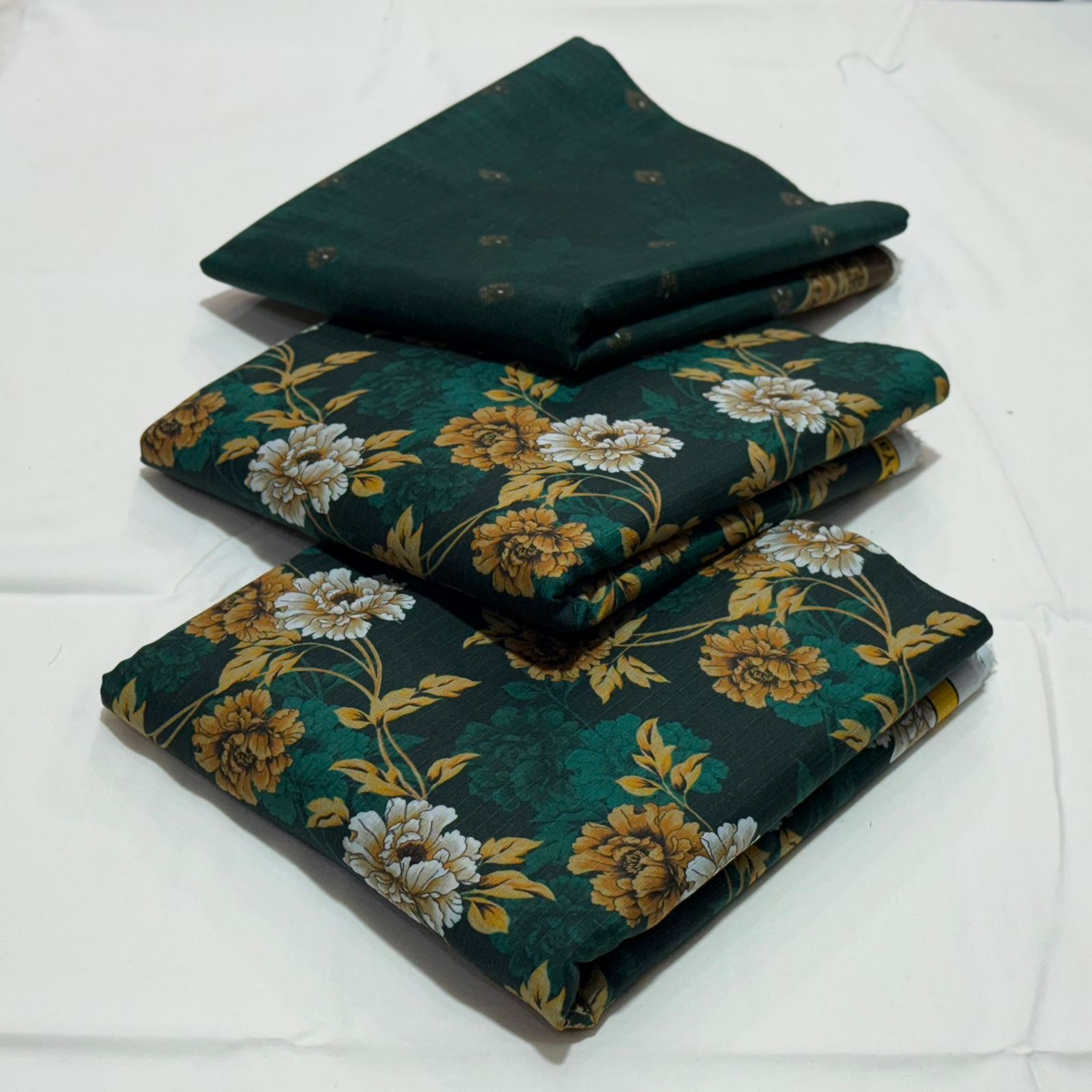 Almirah Linen Unstitched 3PC D-020