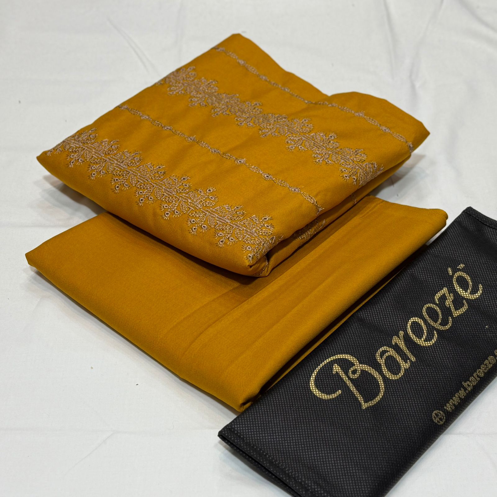 Bareeze Dhanak Embroidered 2Piece D-010