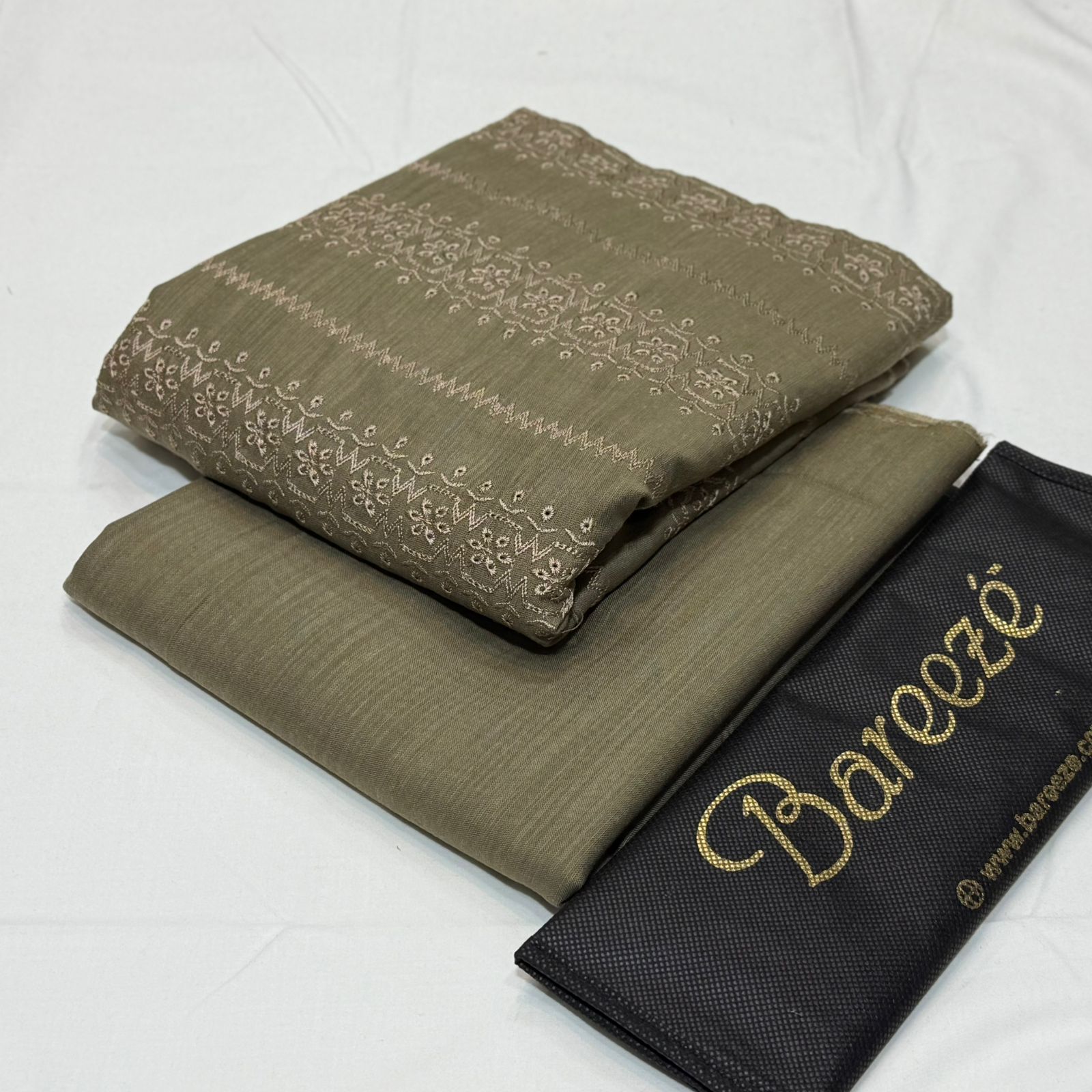 Bareeze Dhanak Embroidered 2Piece D-014